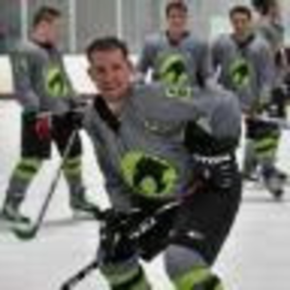 Meet your Posher, Rob - Picture 1 of 1